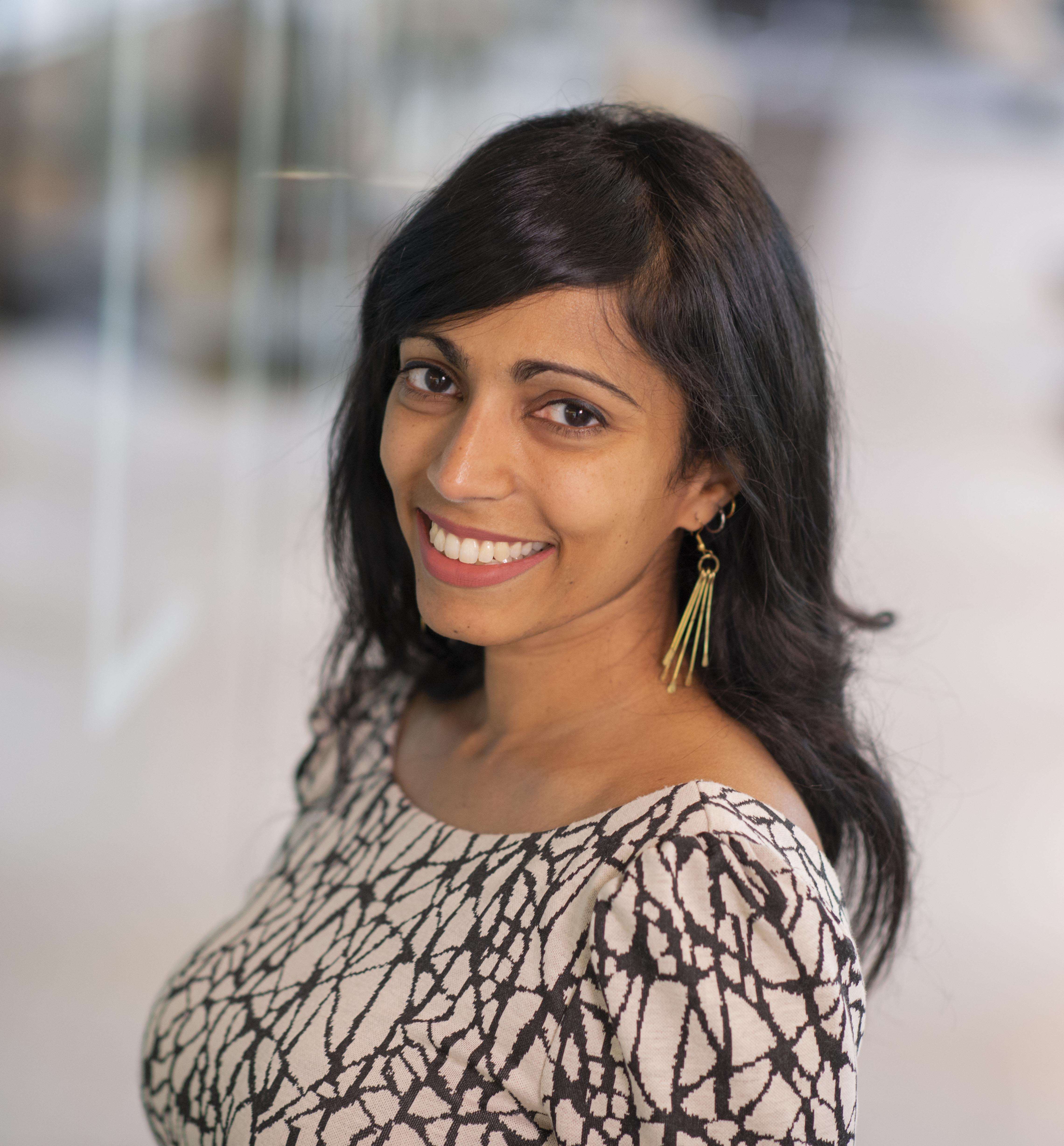 Kavitha Iyer - headshot